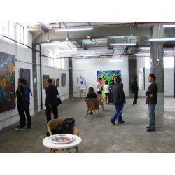 Md kunstneren, der lige nu er i Danmark