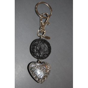 N&oslash;glering hjerte i s&oslash;lv